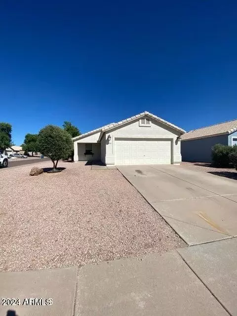 1892 W Renaissance Ave, Apache Junction, AZ 85120