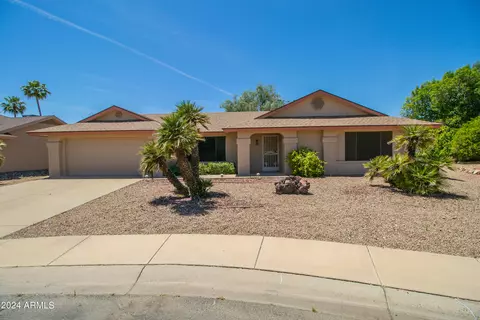 13818 W Casa Linda Dr, Sun City West, AZ 85375