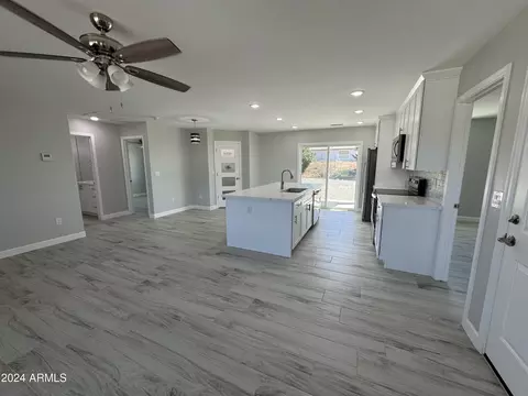 20186 E Mesa Verde Rd, Mayer, AZ 86333 photo 2