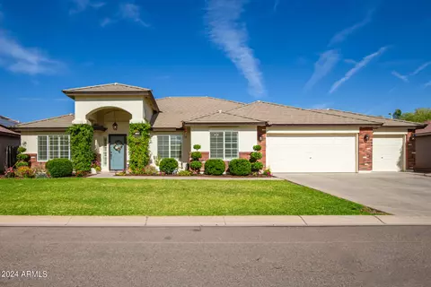 40523 N Rivington Dr, San Tan Valley, AZ 85140