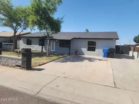 7108 W Holly St, Phoenix, AZ 85035