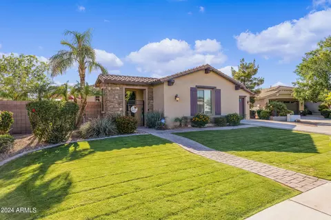 4740 S Platinum Ct, Chandler, AZ 85248