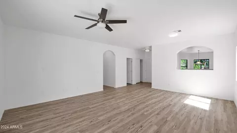 937 W Carter Rd, Phoenix, AZ 85041 photo 8