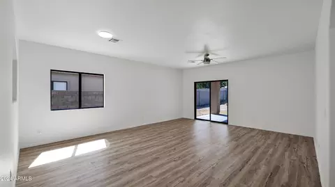 937 W Carter Rd, Phoenix, AZ 85041 photo 6