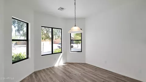 937 W Carter Rd, Phoenix, AZ 85041 photo 5