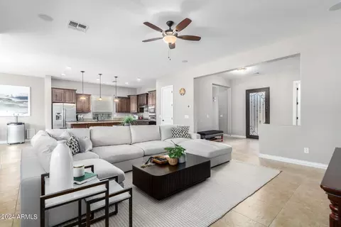 4308 E Knudsen Dr, Phoenix, AZ 85050 photo 8