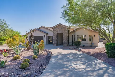 924 S Broadway Ln, Apache Junction, AZ 85119