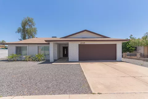 2049 S Rogers --, Mesa, AZ 85202 photo 2