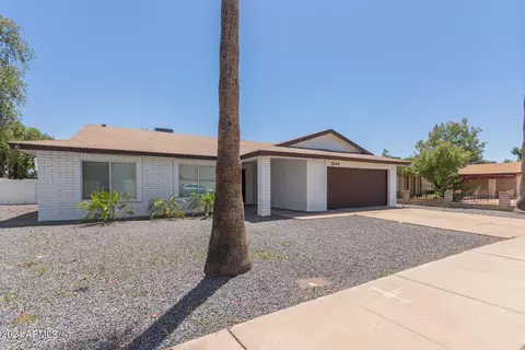2049 S Rogers --, Mesa, AZ 85202 photo 3