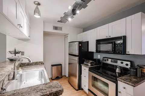 30 E Brown Rd #2021, Mesa, AZ 85201 photo 4