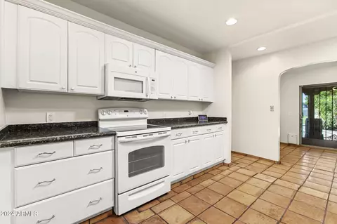40 E Greenway Rd, Phoenix, AZ 85042 photo 19
