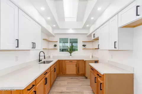 1653 W 6th St, Mesa, AZ 85201