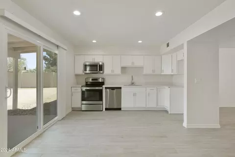 3316 E Helena Dr, Phoenix, AZ 85032 photo 7