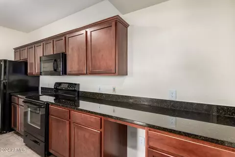 3302 N 7th St #215, Phoenix, AZ 85014