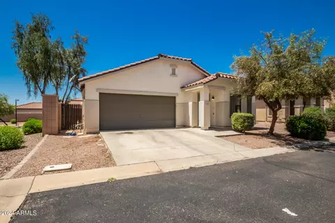 1330 S Bridgegate Dr, Gilbert, AZ 85296 photo 2