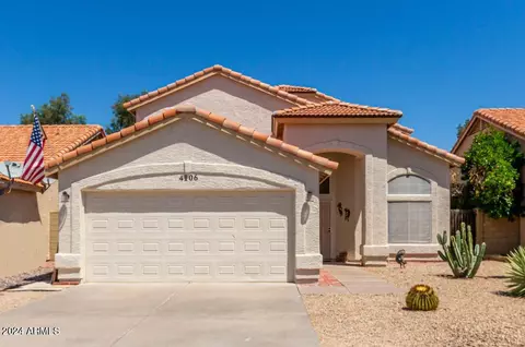 4106 W Electra Ln, Glendale, AZ 85310