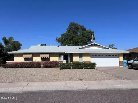 8832 N 42nd Ave, Phoenix, AZ 85051