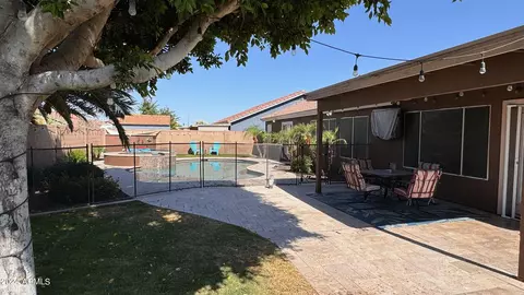 1418 E Maldonado Dr, Phoenix, AZ 85042 photo 8