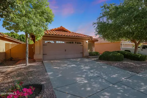 7530 W Kerry Ln, Glendale, AZ 85308