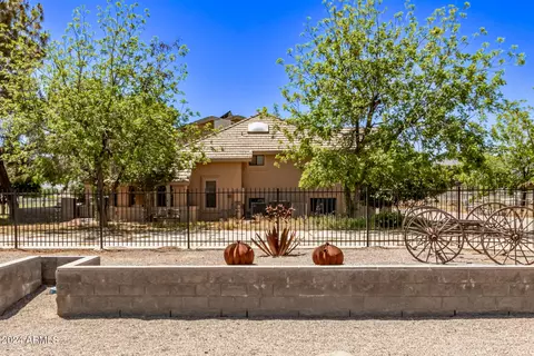 6328 N 181st Ave, Waddell, AZ 85355