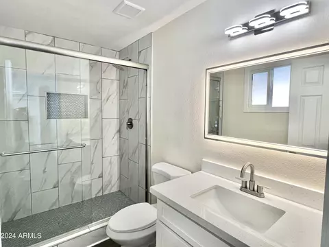 6126 W Vernon Ave, Phoenix, AZ 85035