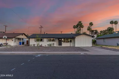 915 N Wedgewood Dr, Mesa, AZ 85203