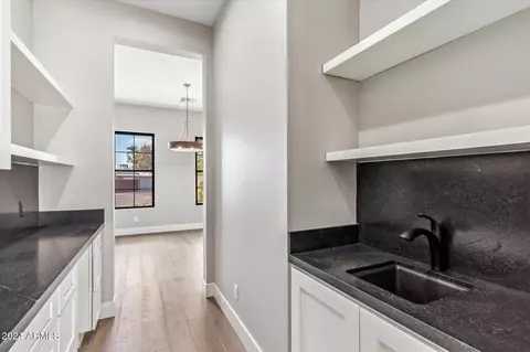 4412 E Sells Dr, Phoenix, AZ 85018 photo 14