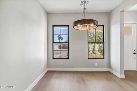 4412 E Sells Dr, Phoenix, AZ 85018 photo 5
