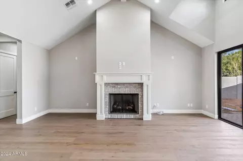 4412 E Sells Dr, Phoenix, AZ 85018 photo 9