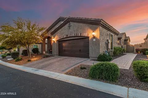 2124 N 88th St, Mesa, AZ 85207