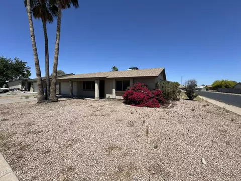 2454 E Intrepid Ave, Mesa, AZ 85204