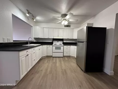 2454 E Intrepid Ave, Mesa, AZ 85204 photo 8