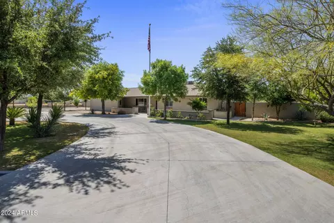 8613 W Planada Ln, Peoria, AZ 85383