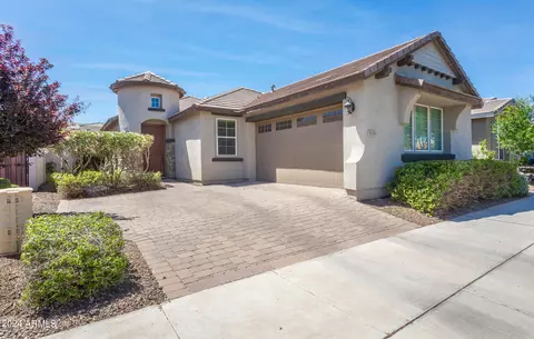 10249 E Theorem Dr, Mesa, AZ 85212 photo 2