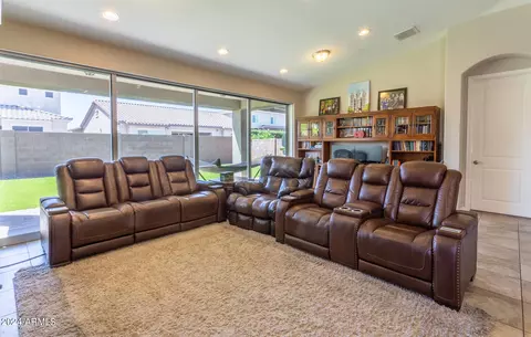 10249 E Theorem Dr, Mesa, AZ 85212 photo 7