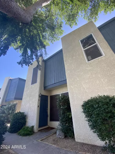 2946 N 14th St #19, Phoenix, AZ 85014