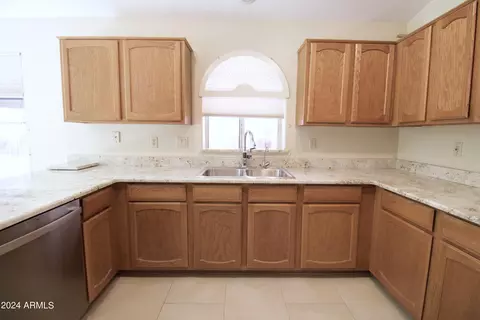 2201 E Cathedral Rock Dr, Phoenix, AZ 85048 photo 7