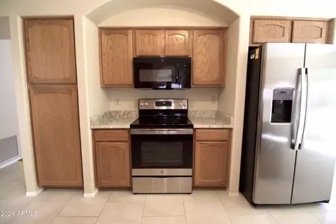 2201 E Cathedral Rock Dr, Phoenix, AZ 85048 photo 6
