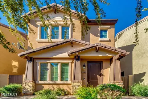 2040 E Heartwood Ln, Phoenix, AZ 85022