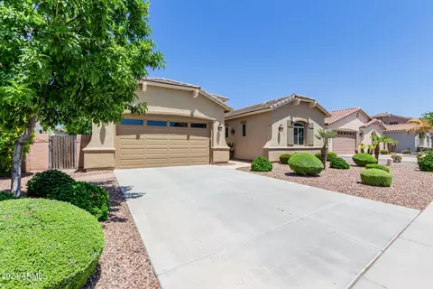 2560 E Plum St, Gilbert, AZ 85298 photo 3