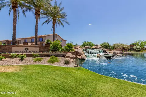 2560 E Plum St, Gilbert, AZ 85298