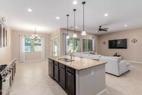 2560 E Plum St, Gilbert, AZ 85298 photo 10