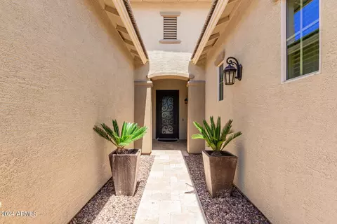 2560 E Plum St, Gilbert, AZ 85298 photo 4
