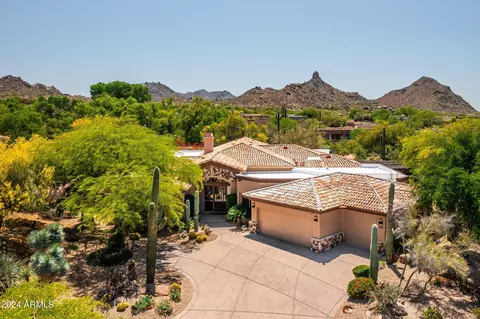 9671 E Monument Dr, Scottsdale, AZ 85262