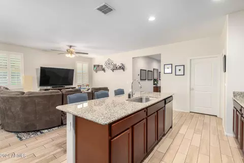 5126 E Gary St, Mesa, AZ 85205 photo 7