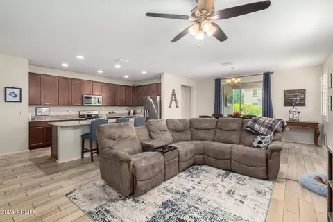 5126 E Gary St, Mesa, AZ 85205 photo 2