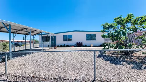 722 N Skyline Dr, Huachuca City, AZ 85616