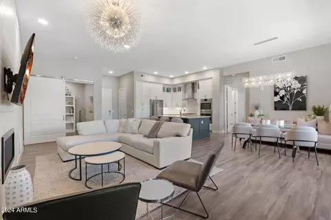 5250 E Deer Valley Dr #457, Phoenix, AZ 85054