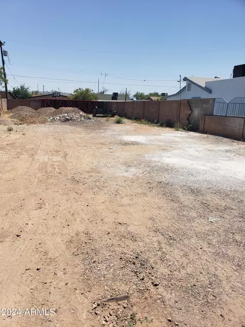 2425 W Yuma St #3, Phoenix, AZ 85009 photo 3