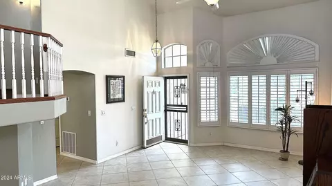 2222 E Bel Air Ln, Gilbert, AZ 85234 photo 4